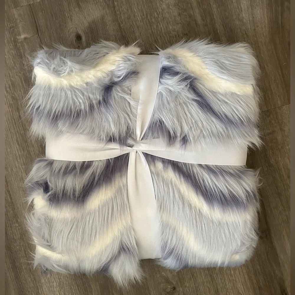 UGG Throws